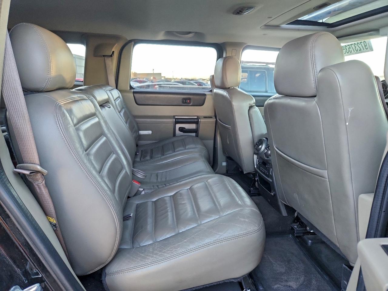 Lot #3318081393 2003 HUMMER H2