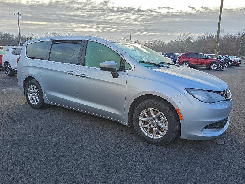 2023 CHRYSLER VOYAGER LX #3304555452