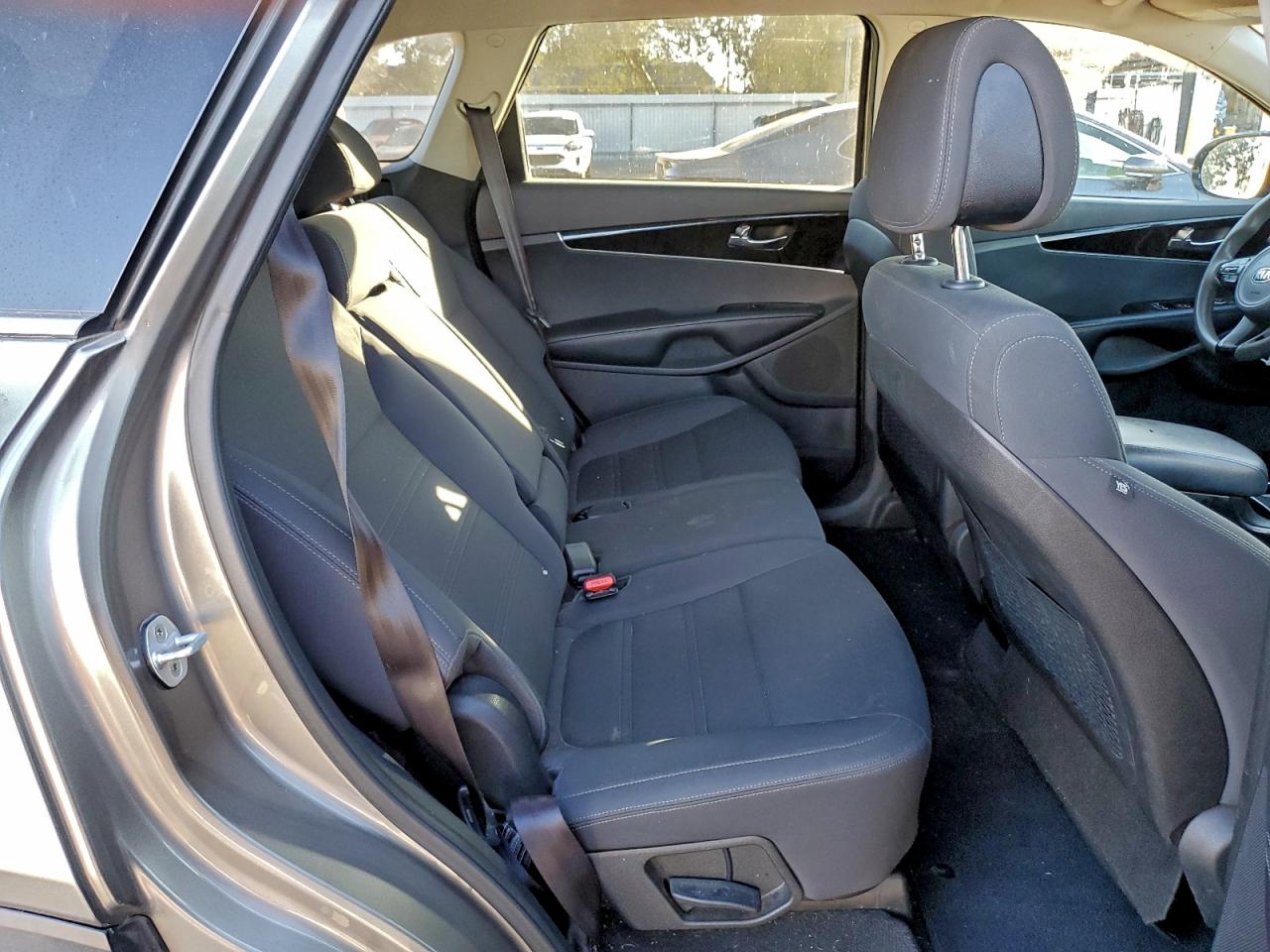 Lot #3310333962 2016 KIA SORENTO LX