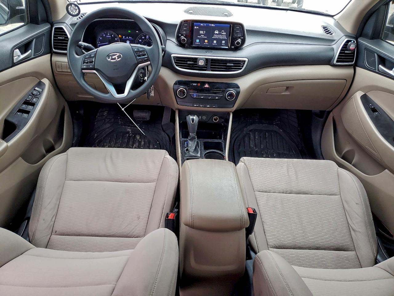 HYUNDAI TUCSON SE