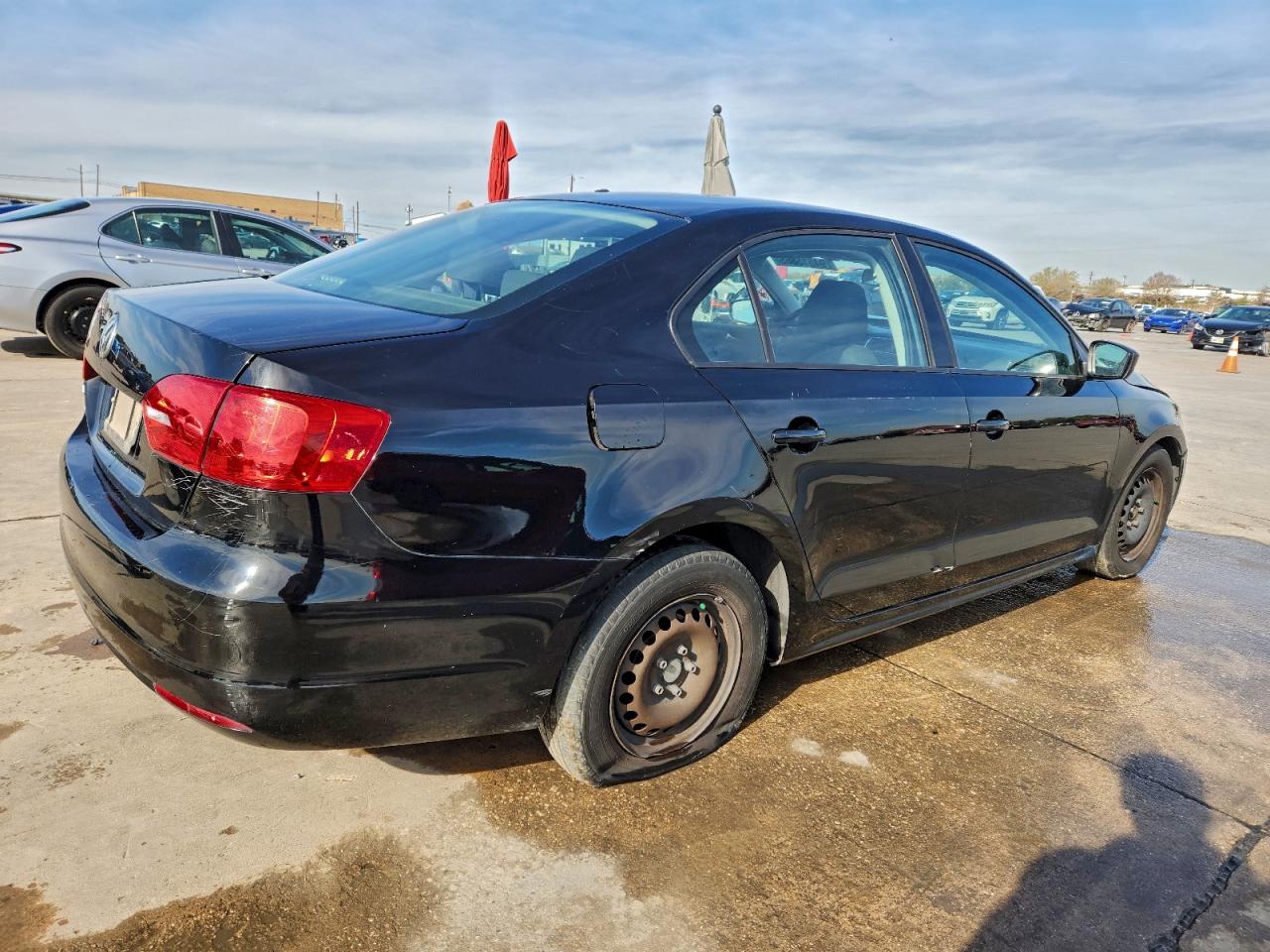 VOLKSWAGEN JETTA BASE