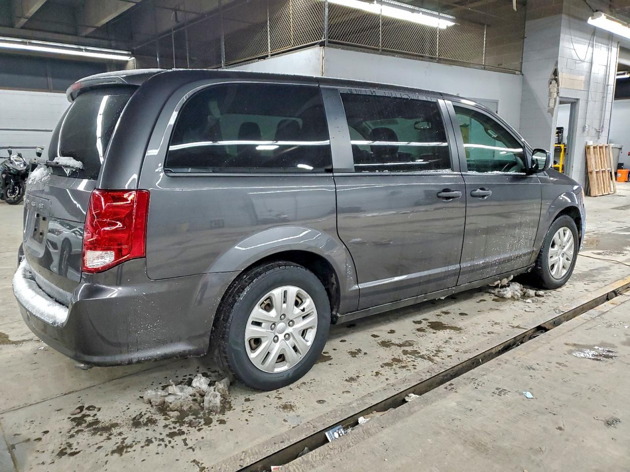 Lot #3311554246 2019 DODGE GRAND CARA