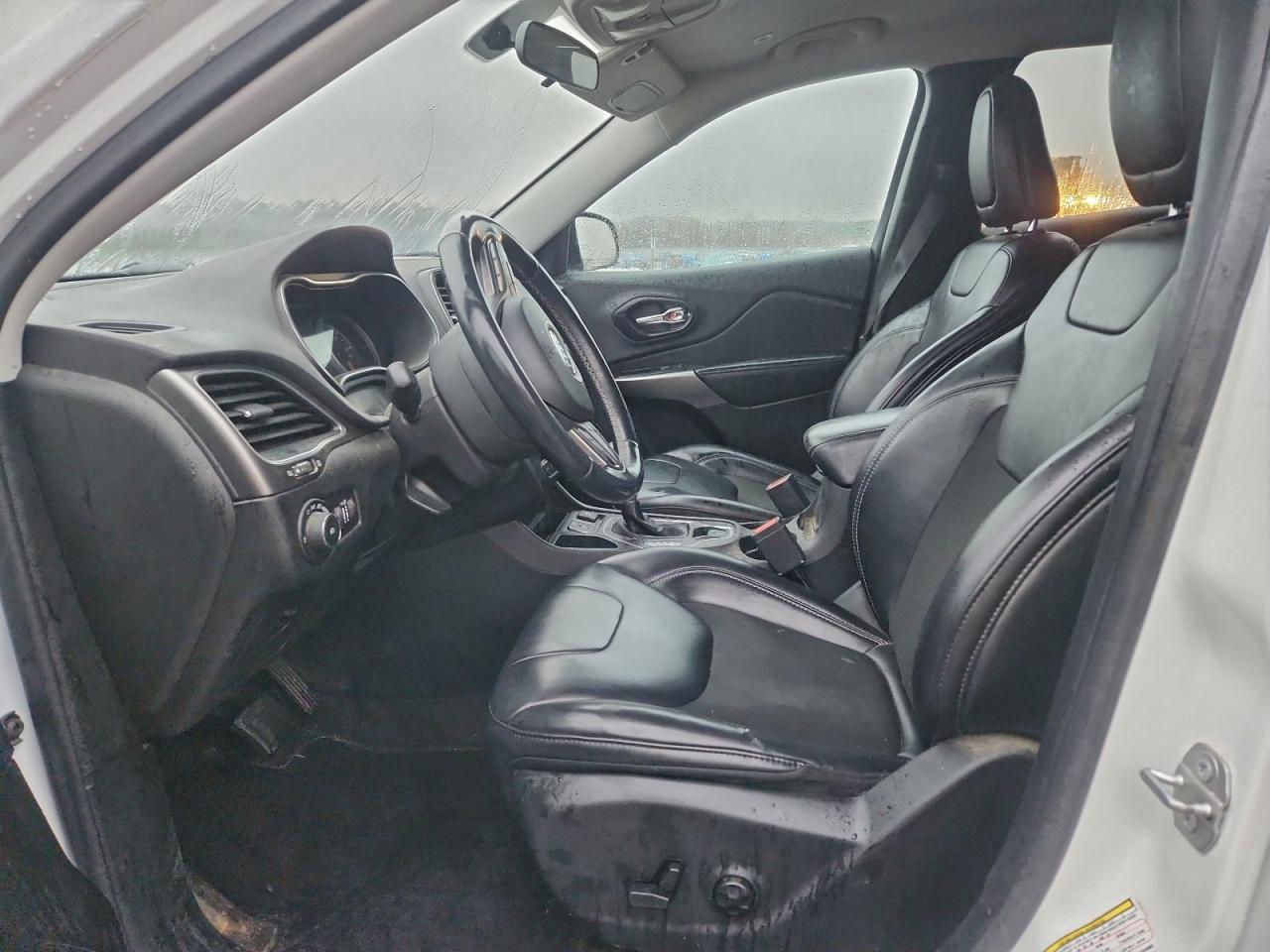 JEEP GRAND CHEROKEE LATITUDE PLUS