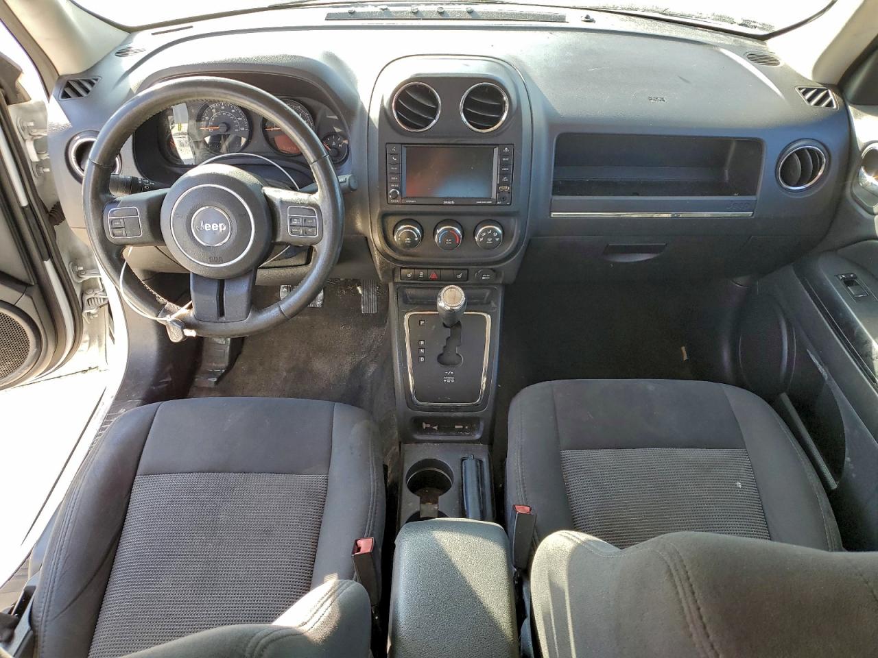 Lot #3309255625 2016 JEEP PATRIOT LA