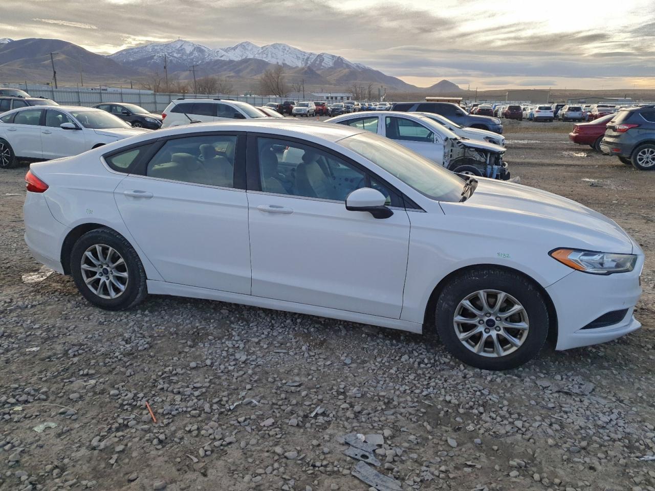 FORD FUSION S
