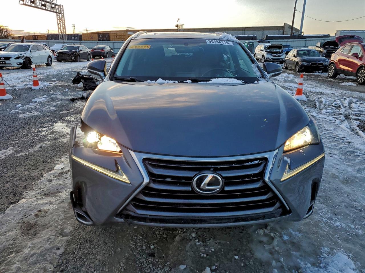 LEXUS NX 200T BASE