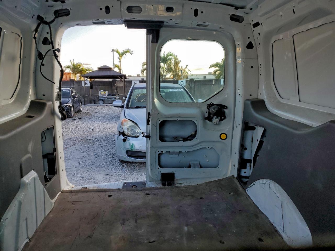 Lot #3309509575 2019 FORD TRANSIT CO