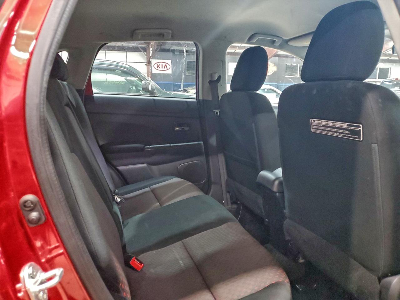 MITSUBISHI OUTLANDER ES