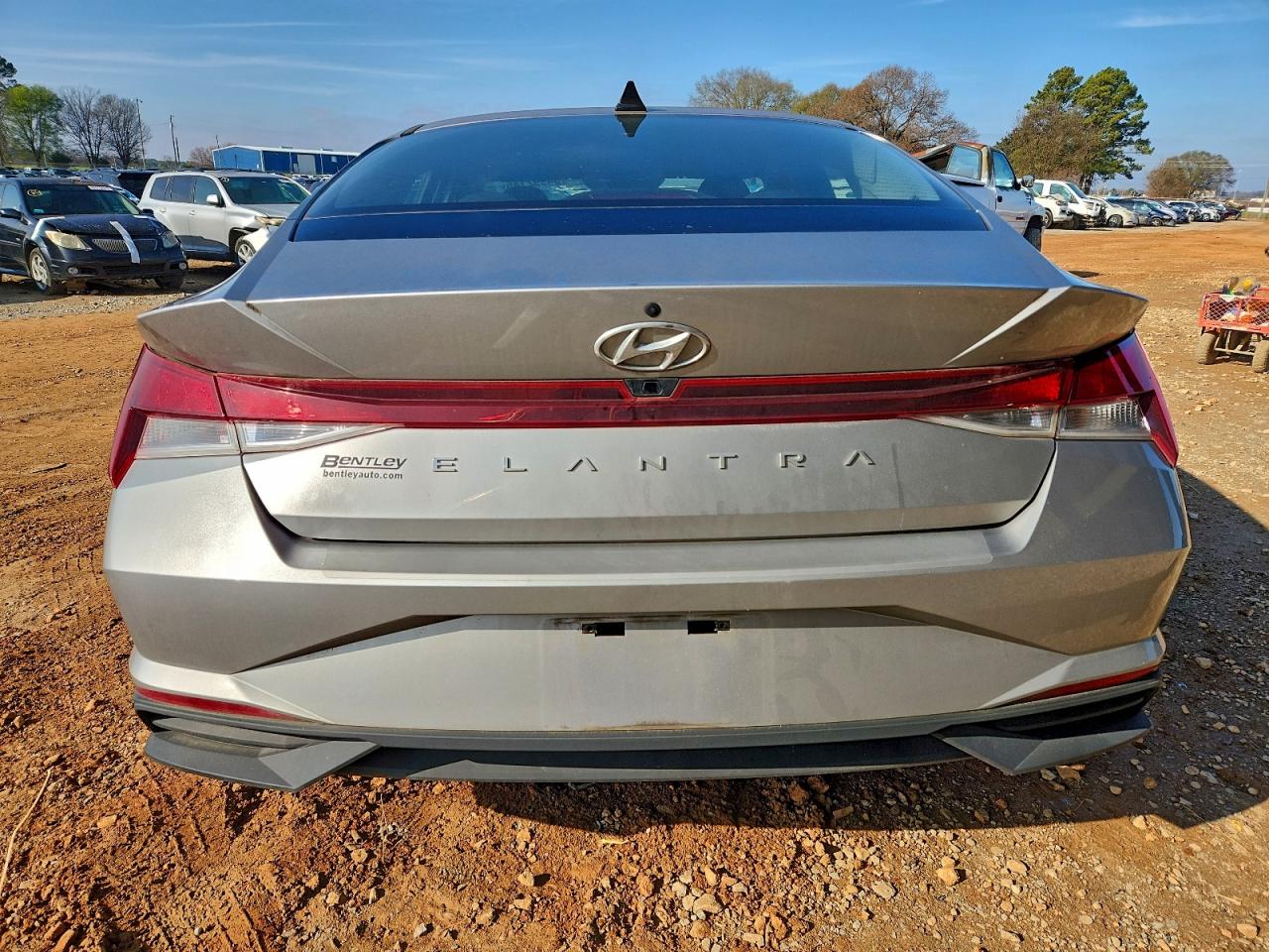 HYUNDAI ELANTRA SEL