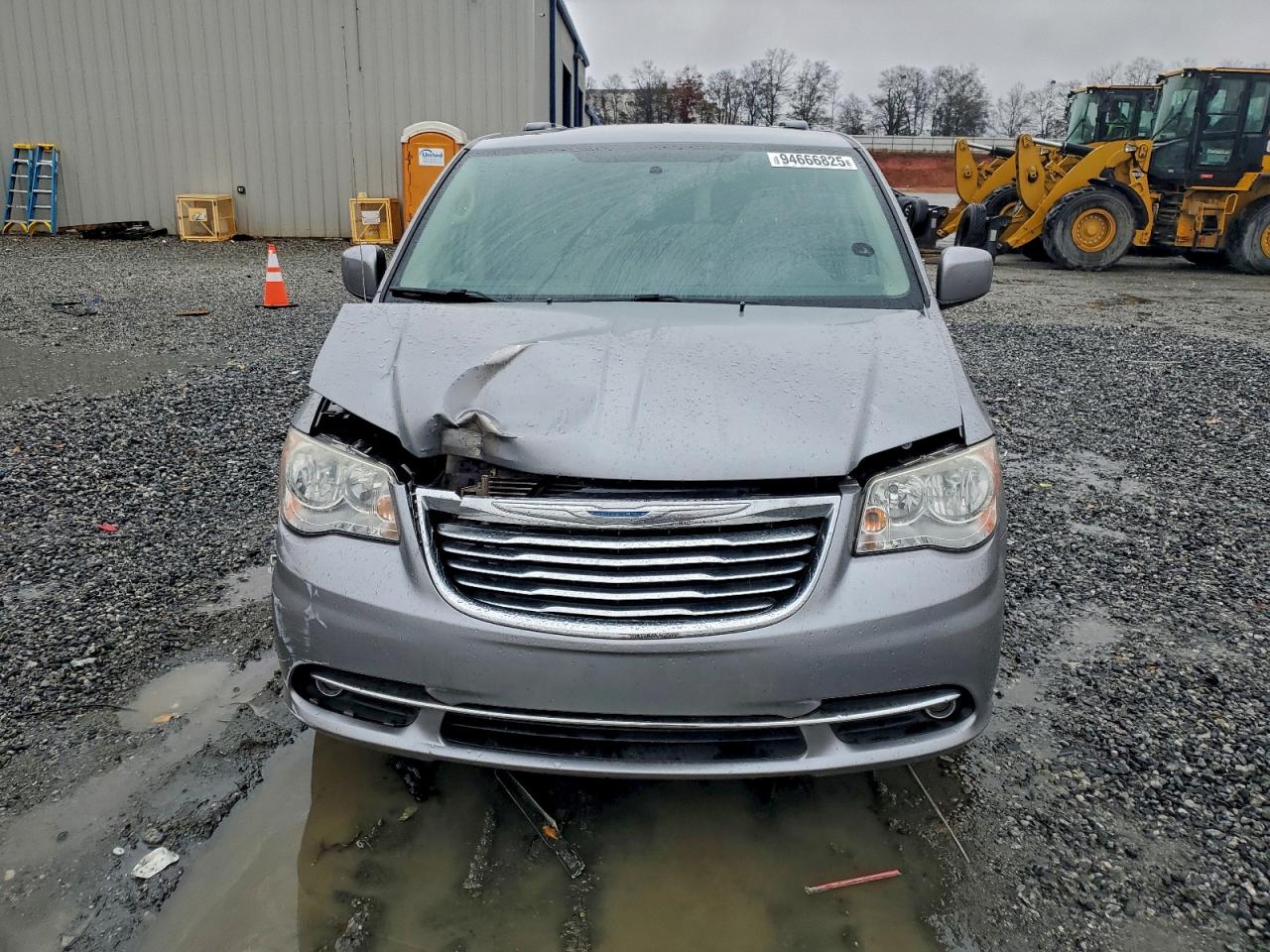 CHRYSLER TOWN & COUNTRY TOURING