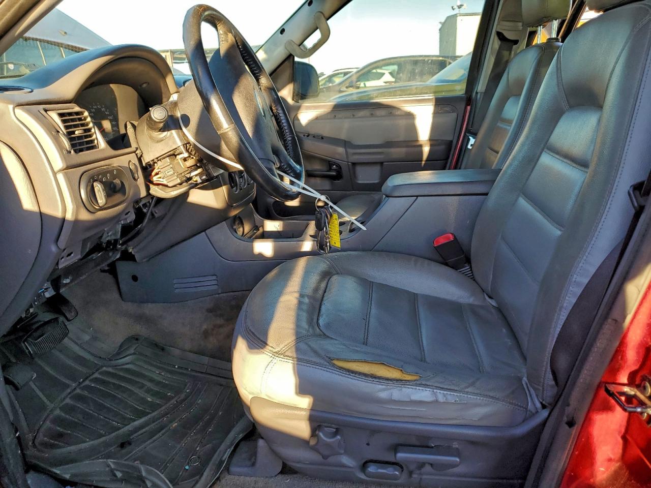 Lot #3311725246 2004 FORD EXPLORER X