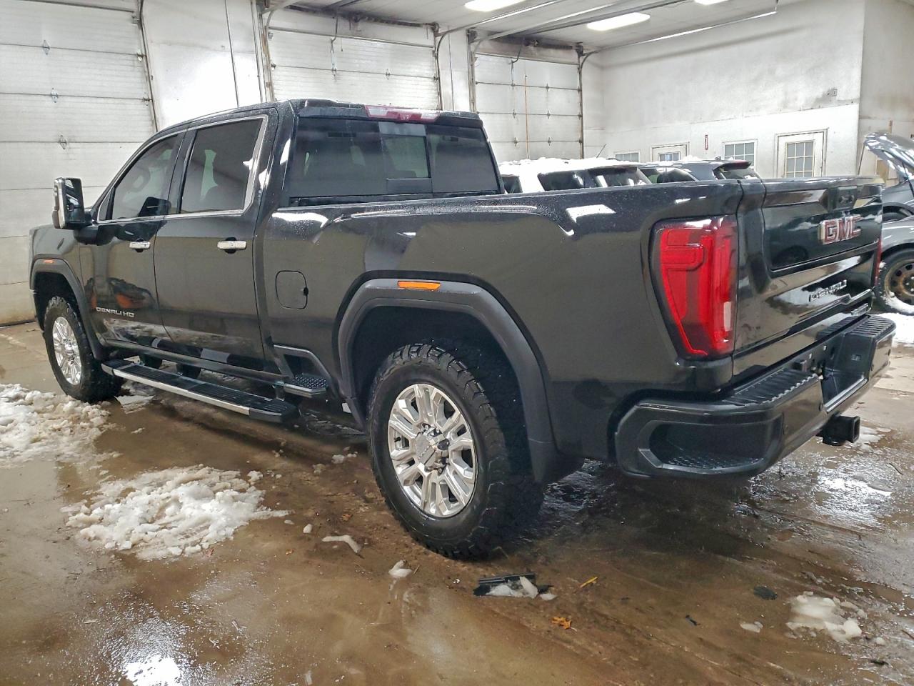 GMC SIERRA K2500 DENALI