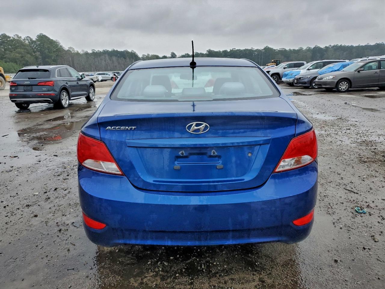 HYUNDAI ACCENT SE