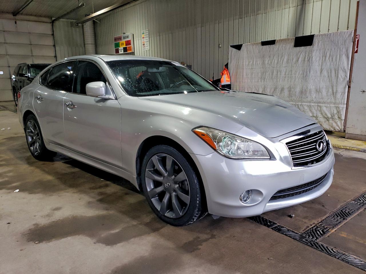 INFINITI M37 X