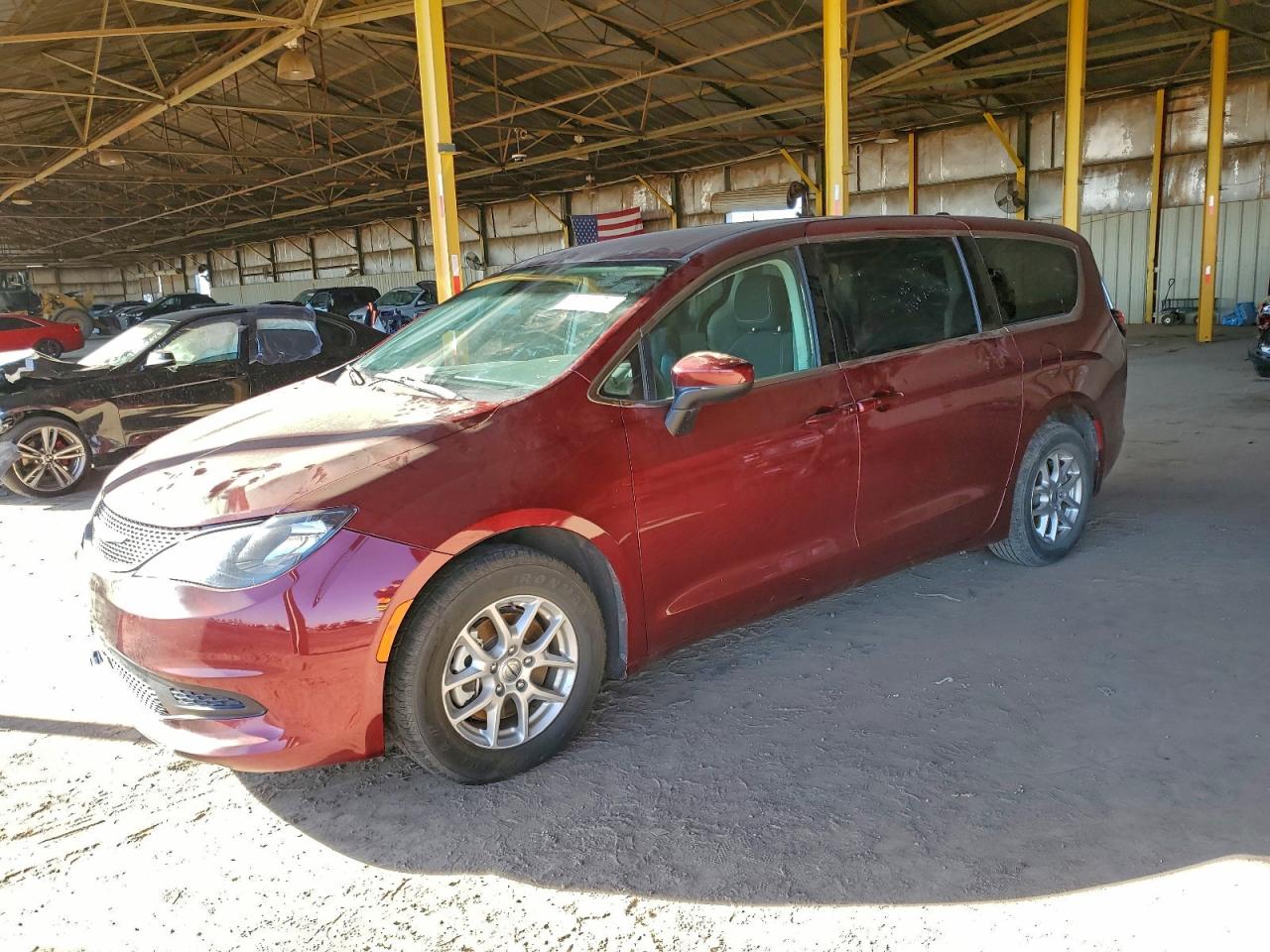 Lot #3311480270 2023 CHRYSLER VOYAGER LX