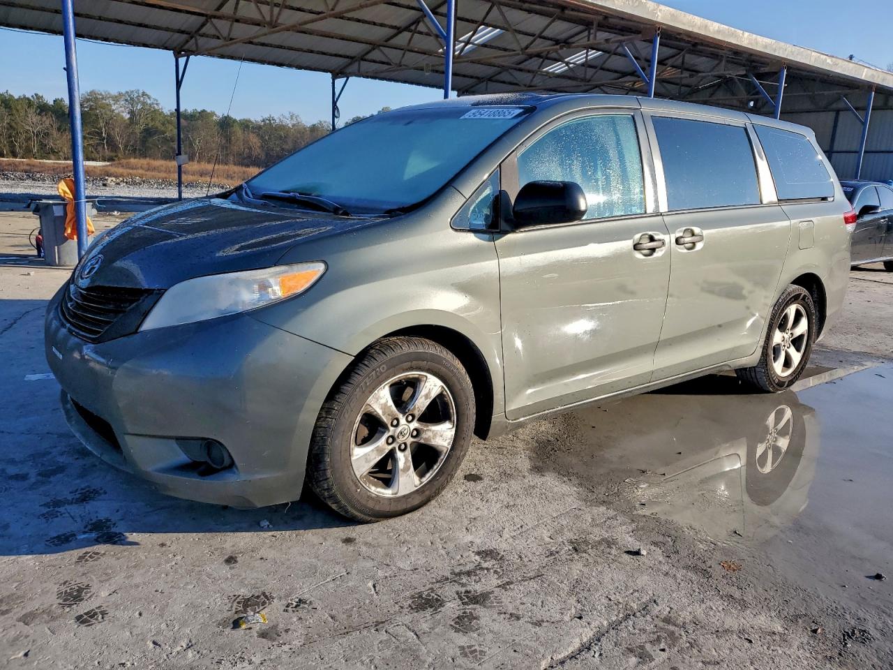 Lot #3315989102 2014 TOYOTA SIENNA