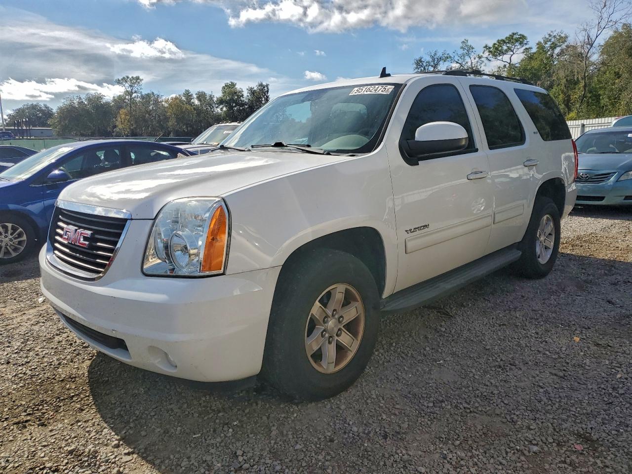 GMC YUKON SLT
