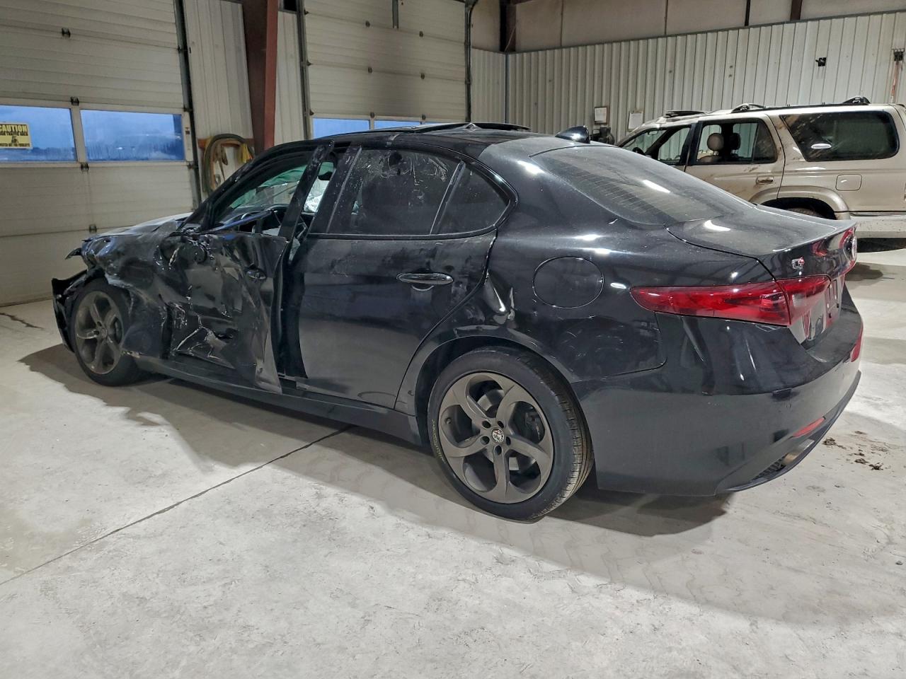 ALFA ROMEO GIULIA TI Q4