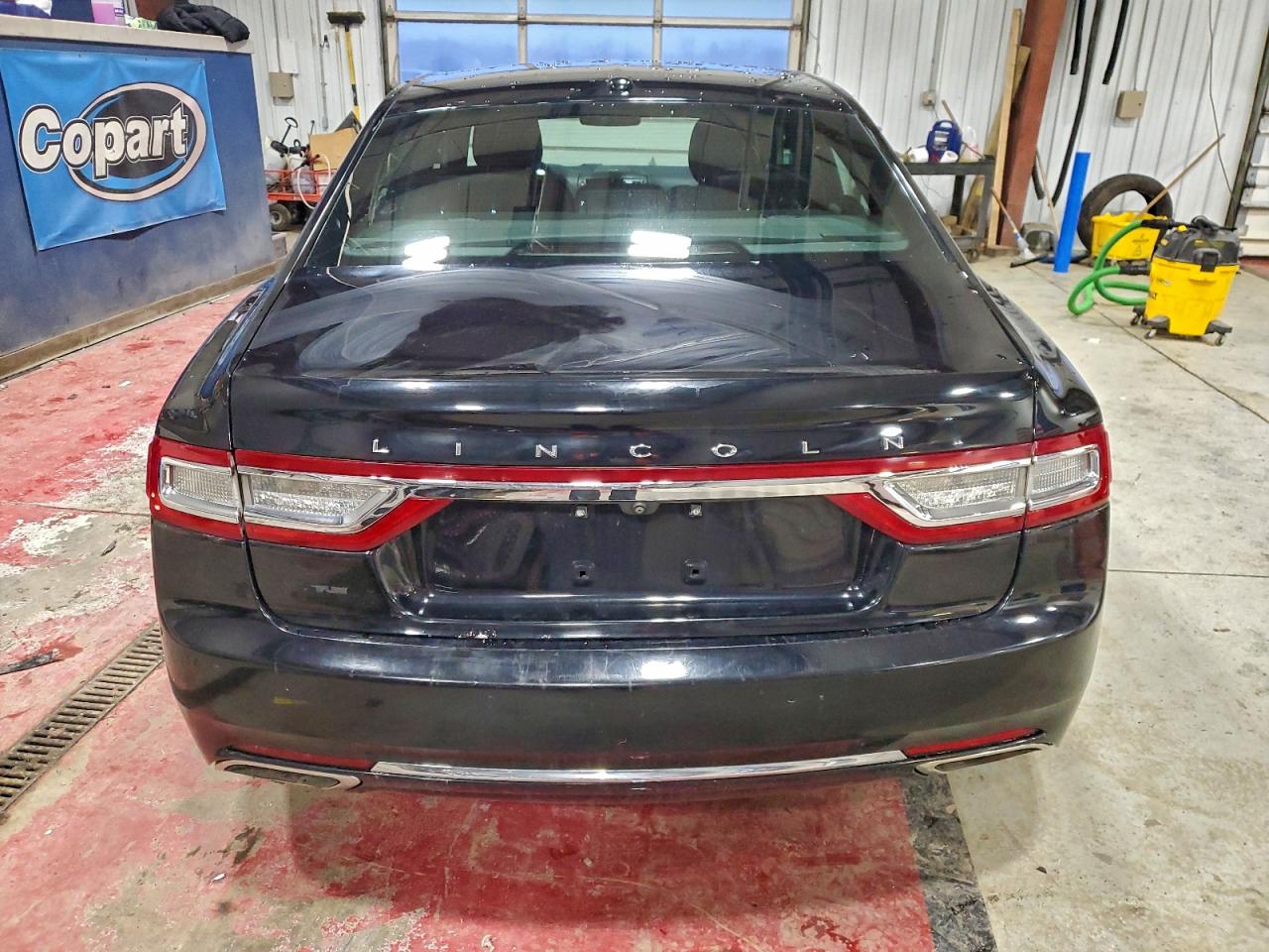 Lot #3315688728 2017 LINCOLN CONTINENTA