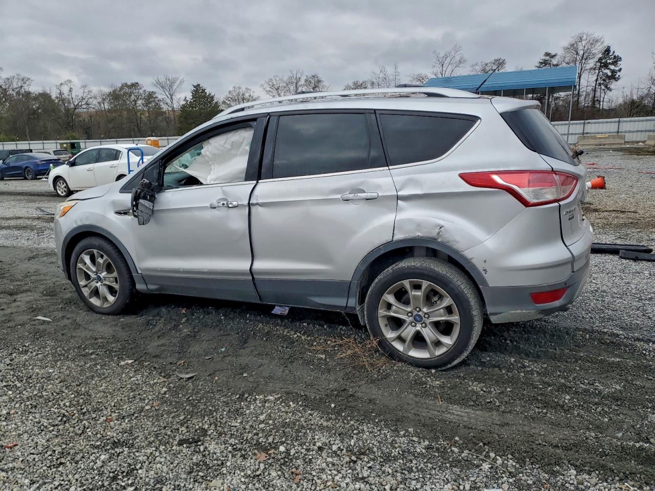 FORD ESCAPE TITANIUM