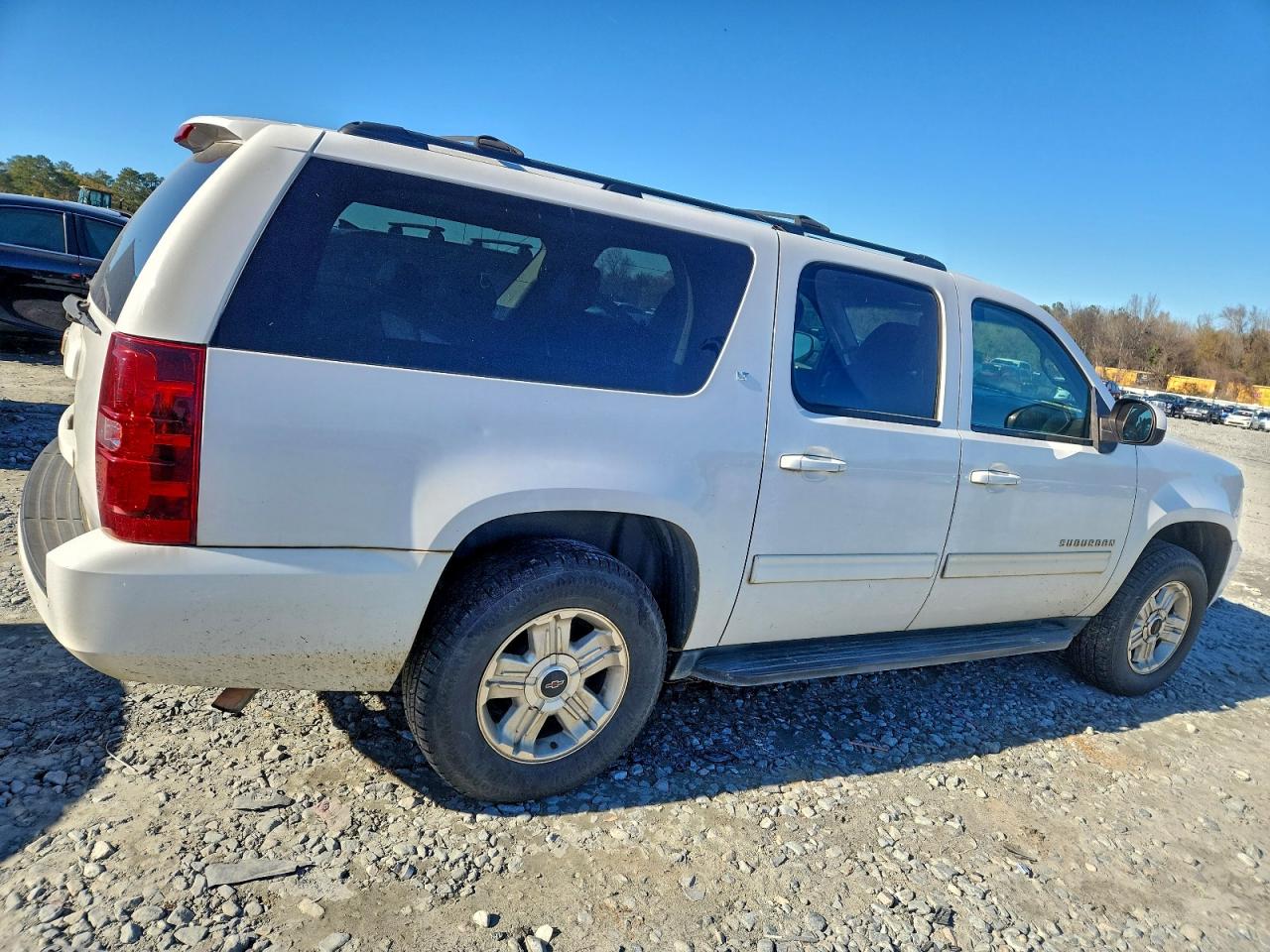 CHEVROLET SUBURBAN C1500 LT