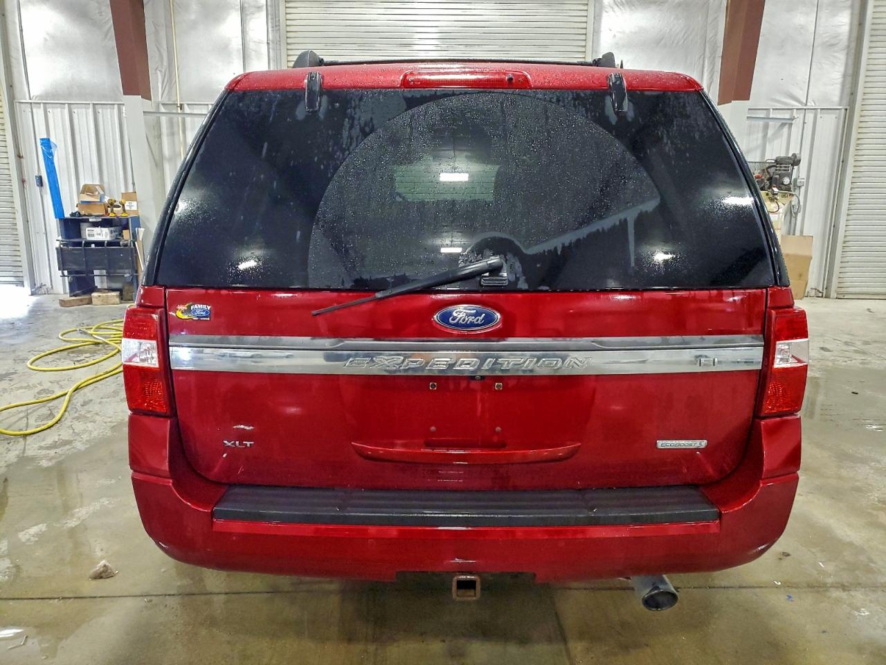 FORD EXPEDITION EL XLT