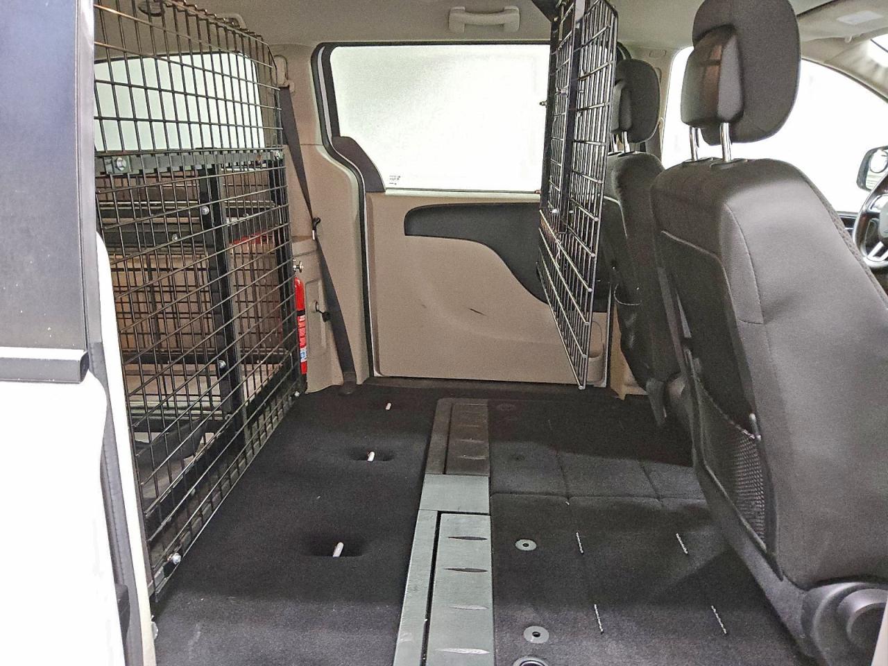 Lot #3317831194 2018 DODGE GRAND CARA