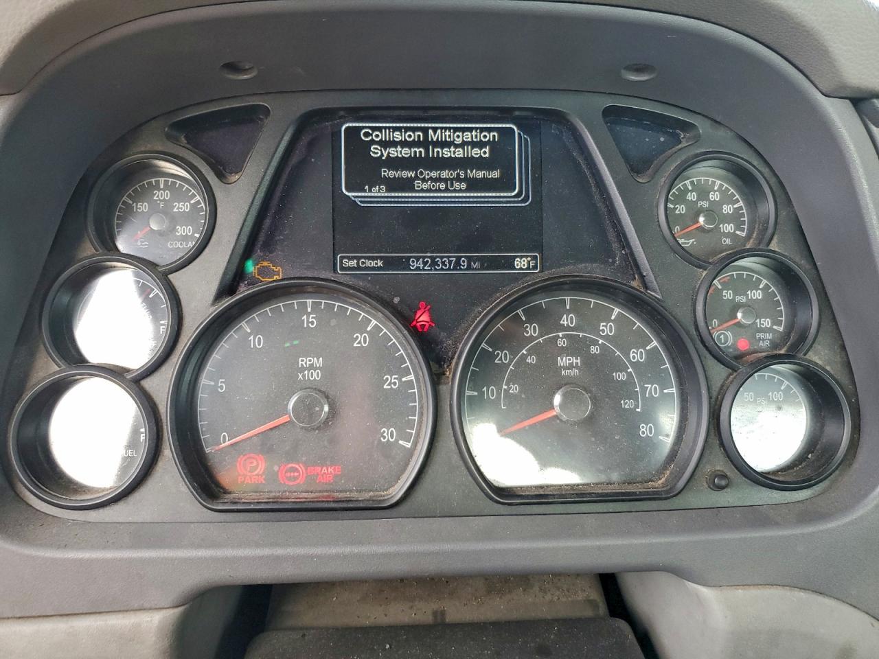 Lot #3317762094 2017 PETERBILT TRACTOR 579