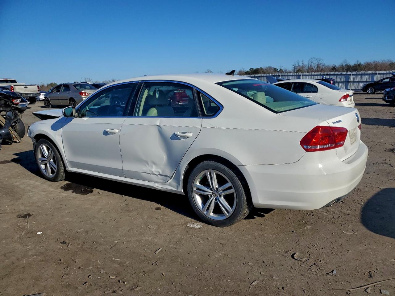 VOLKSWAGEN PASSAT SE