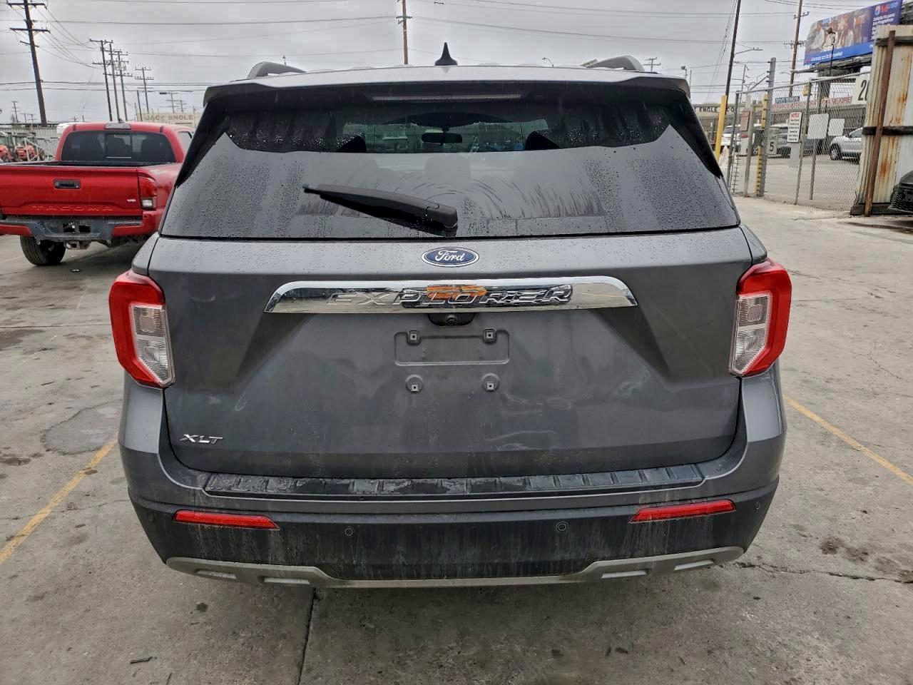 FORD EXPLORER XLT