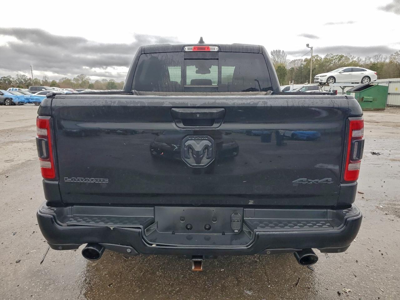 RAM 1500 LARAMIE