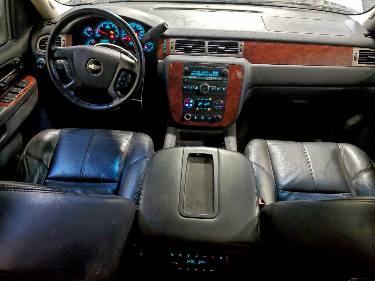 CHEVROLET TAHOE K1500 LT