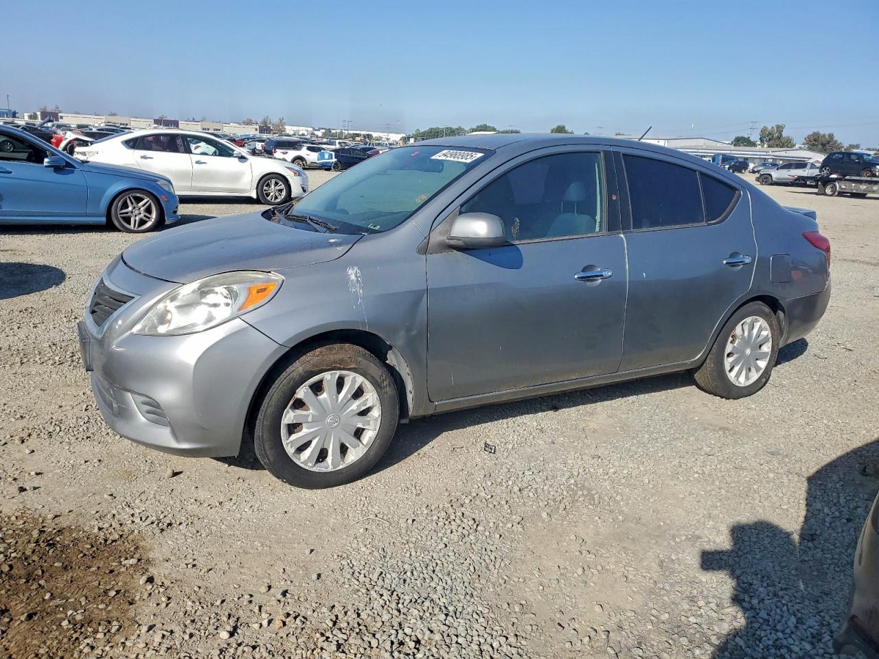 NISSAN VERSA S