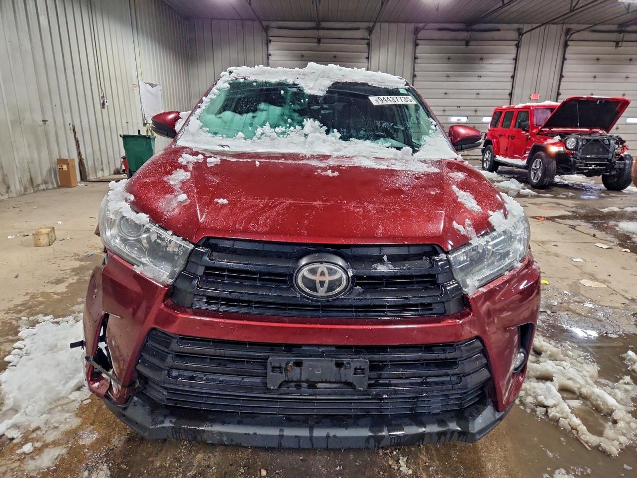 Lot #3311756770 2017 TOYOTA HIGHLANDER