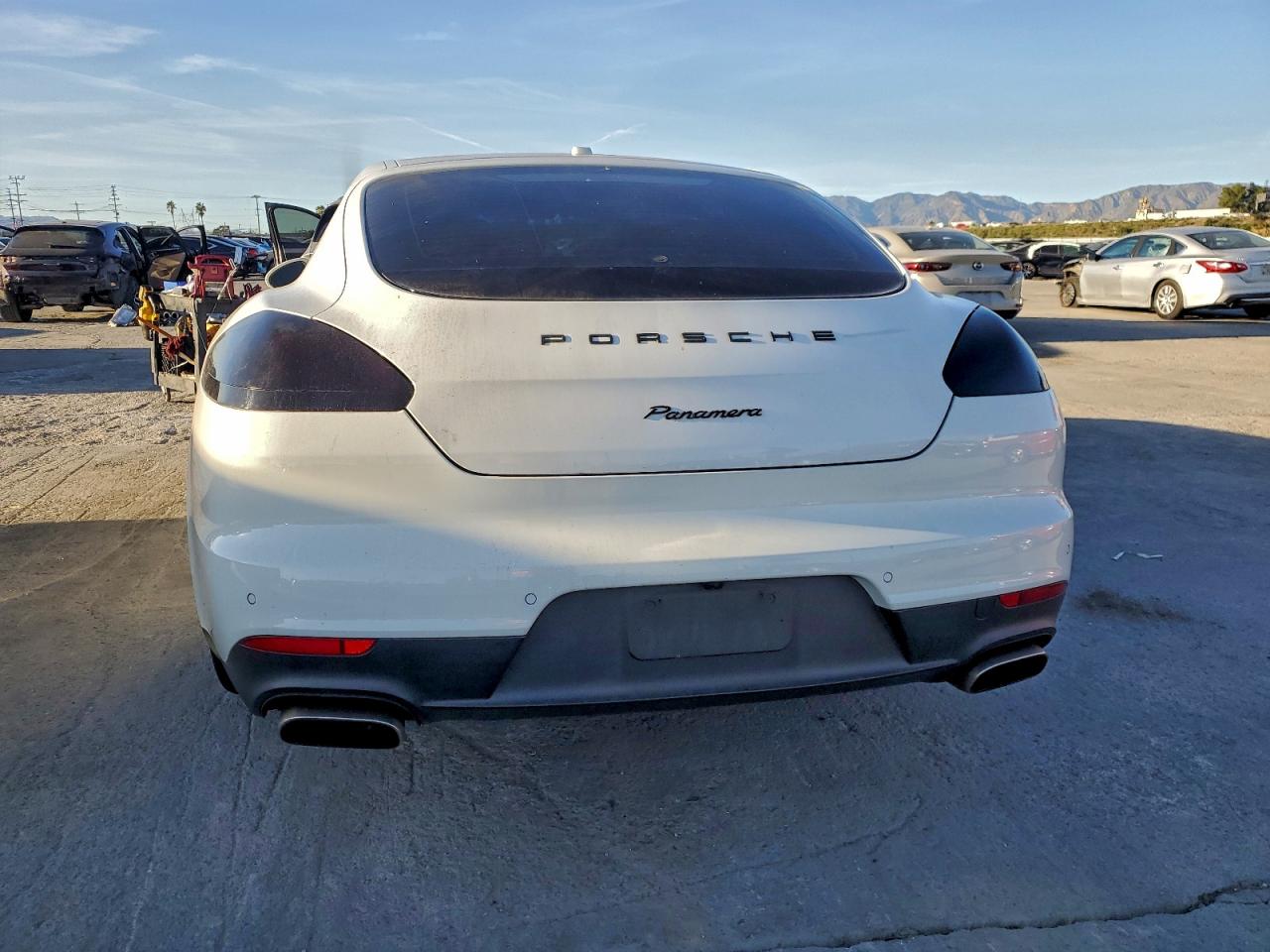 PORSCHE PANAMERA 2