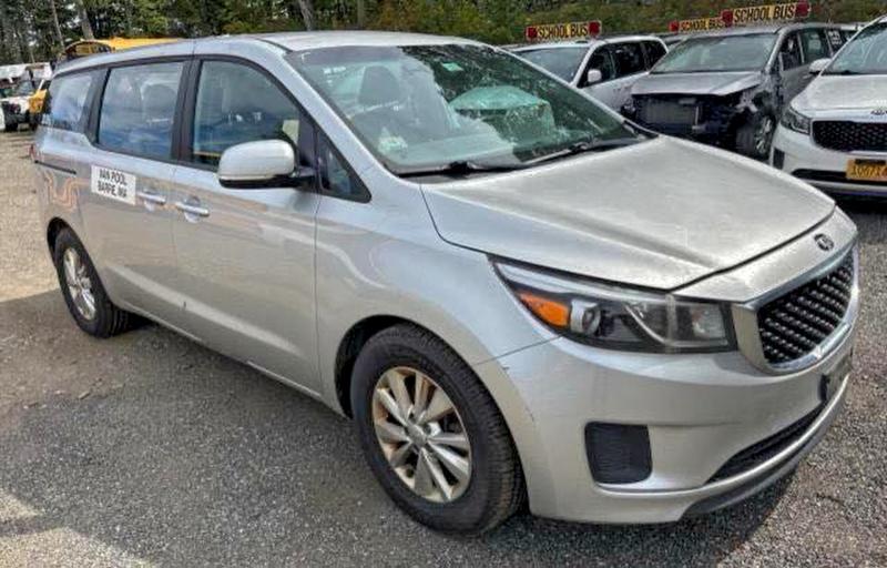 2017 KIA SEDONA L #3301623628