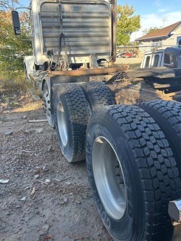 2015 FREIGHTLINER 122SD #3305599101