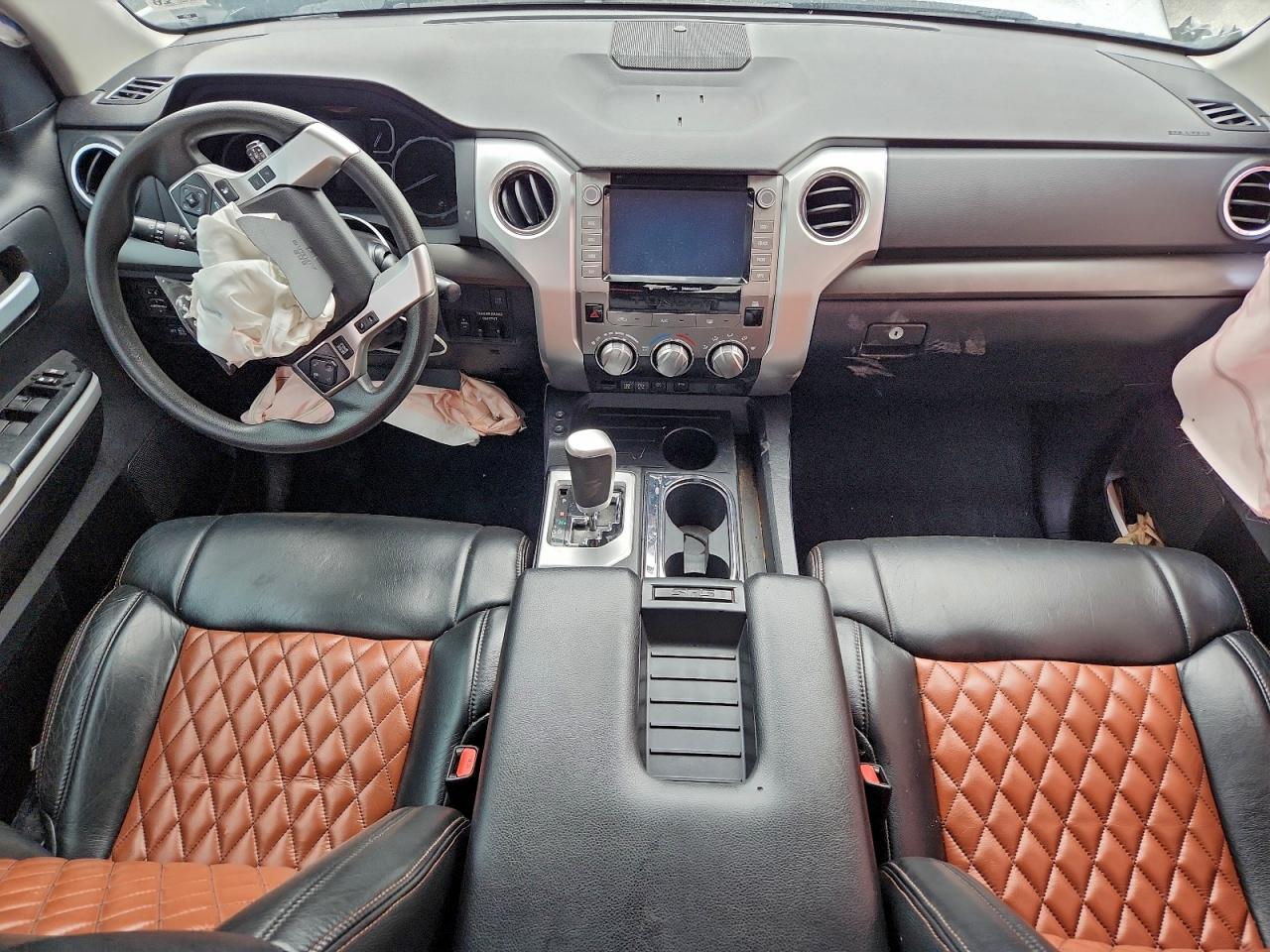 TOYOTA TUNDRA CREWMAX SR5