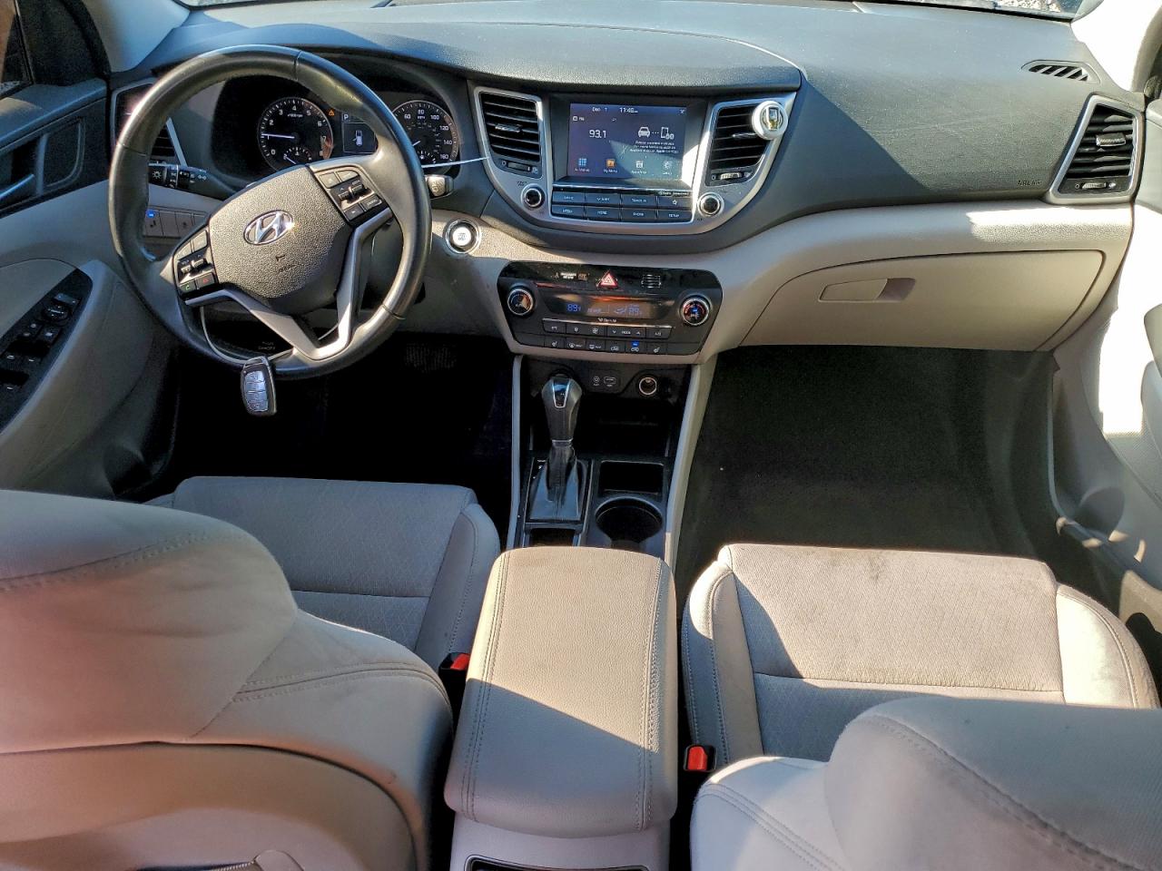 HYUNDAI TUCSON VALUE