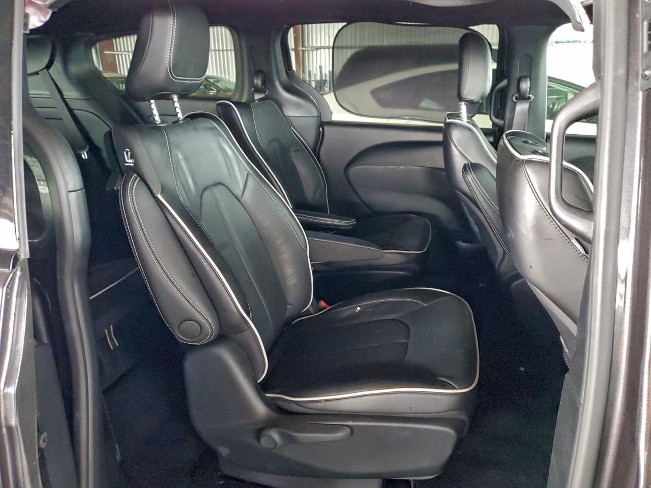 CHRYSLER PACIFICA HYBRID LIMITED