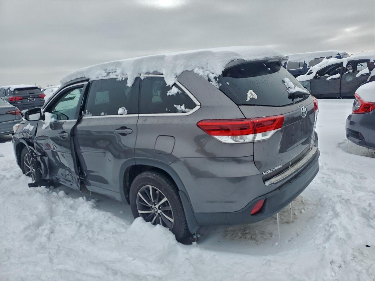 TOYOTA HIGHLANDER SE