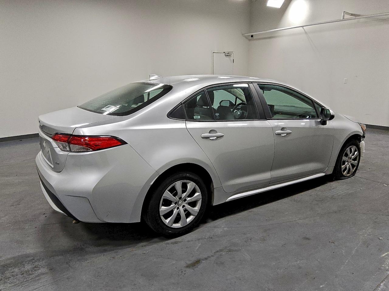 Lot #3316842672 2022 TOYOTA COROLLA LE