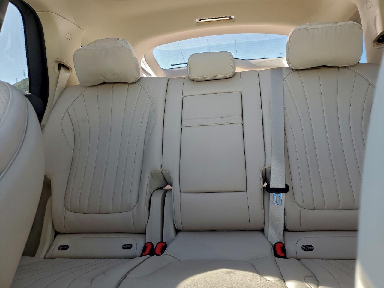 MERCEDES-BENZ EQS SUV 450+