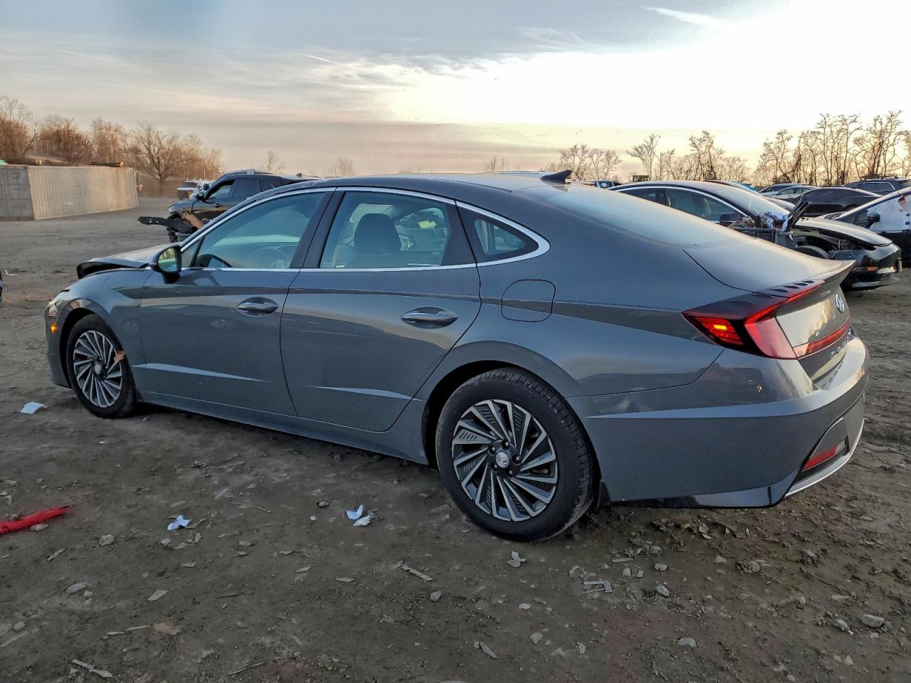 HYUNDAI SONATA HYBRID