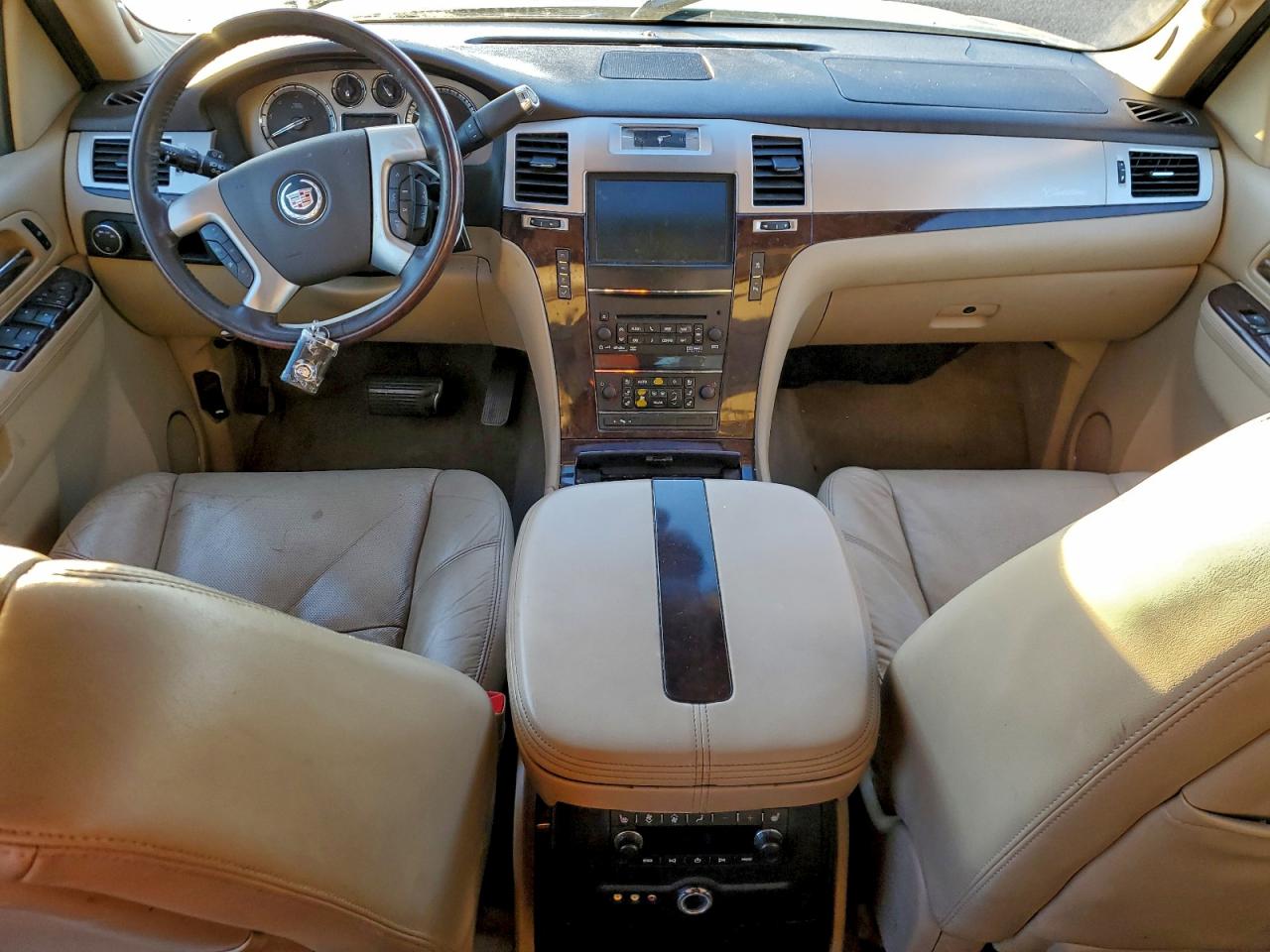 CADILLAC ESCALADE ESV LUXURY