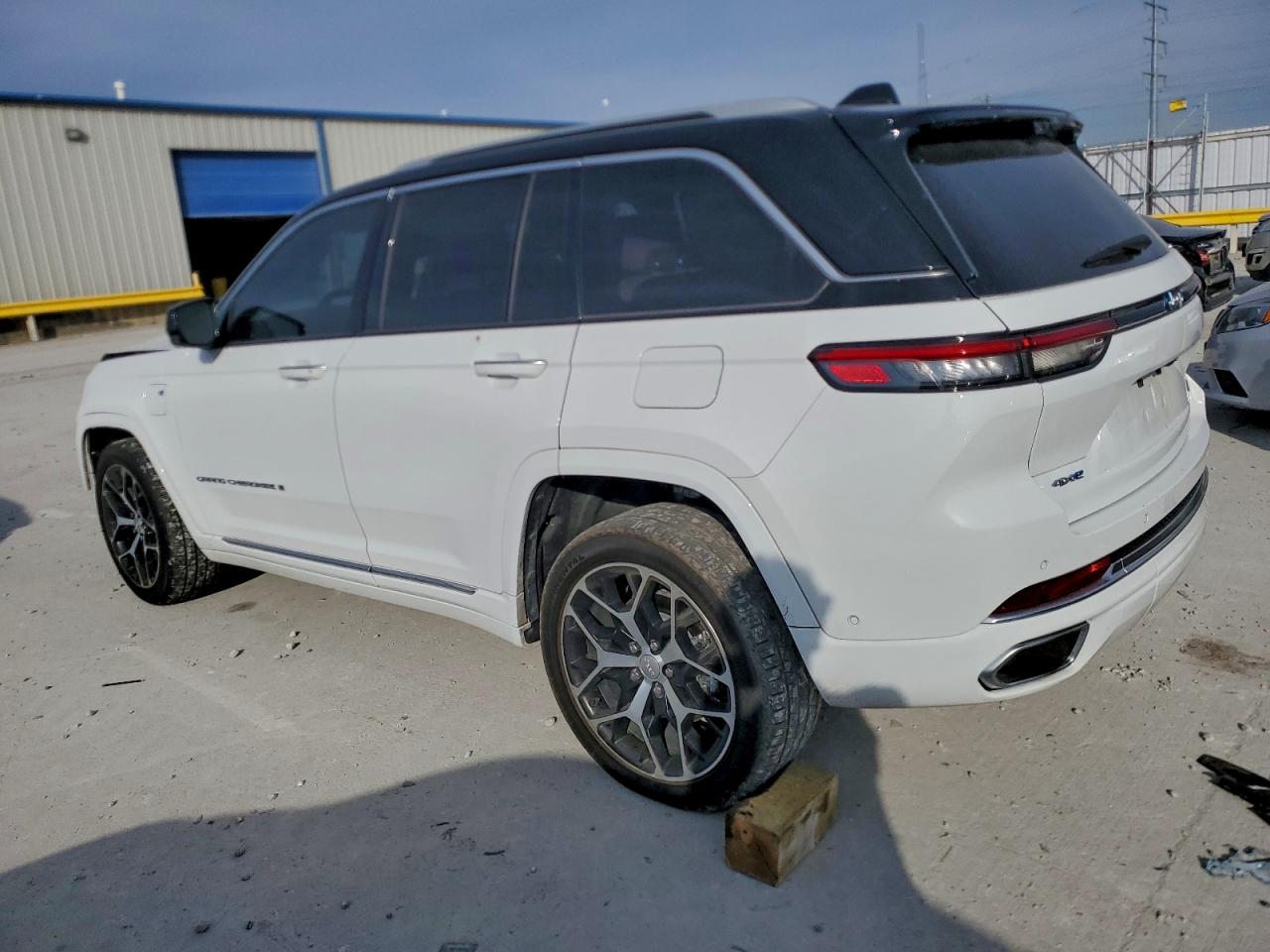 JEEP GRAND CHEROKEE SUMMIT 4XE