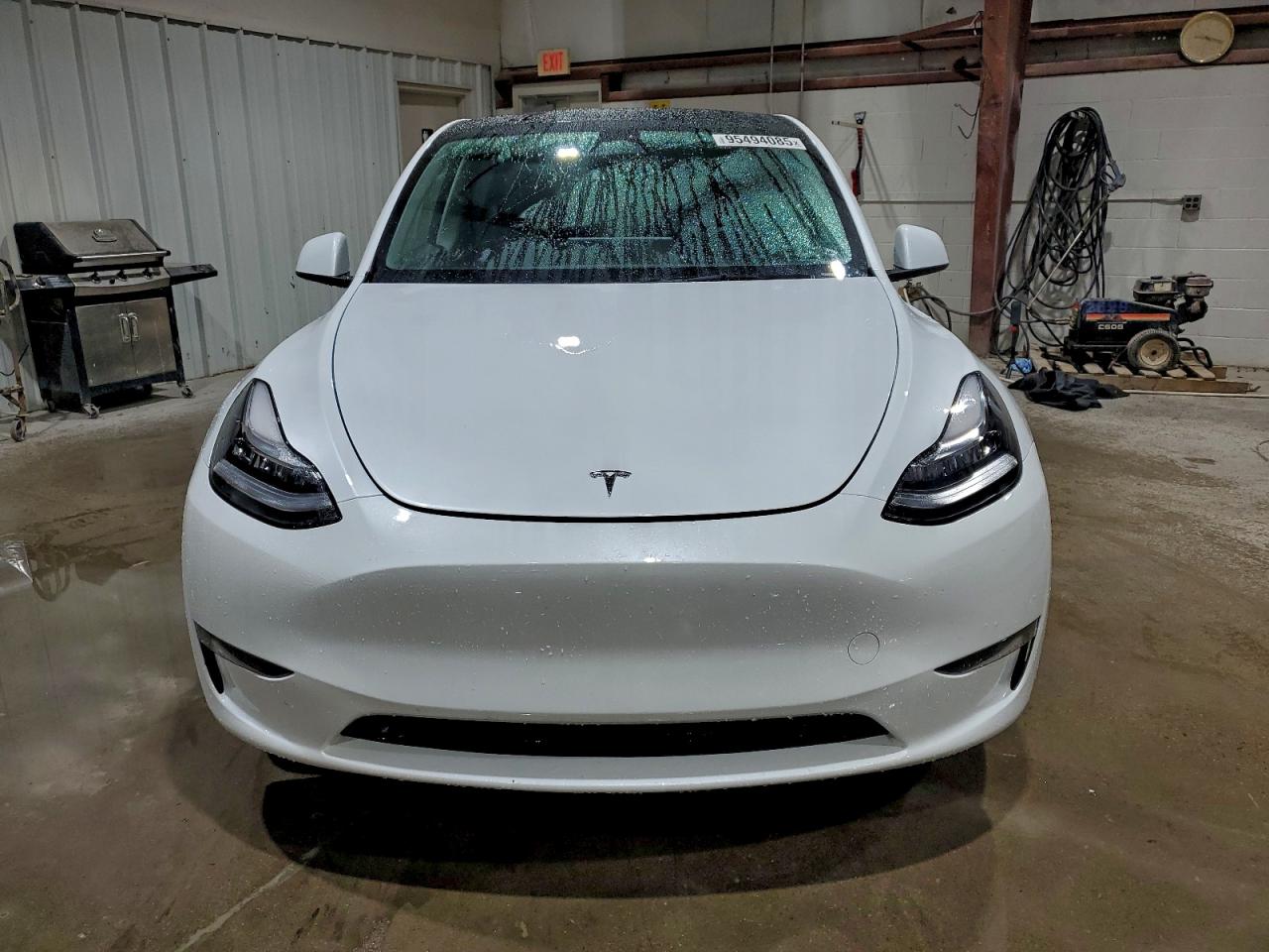 Lot #3318879912 2023 TESLA MODEL Y