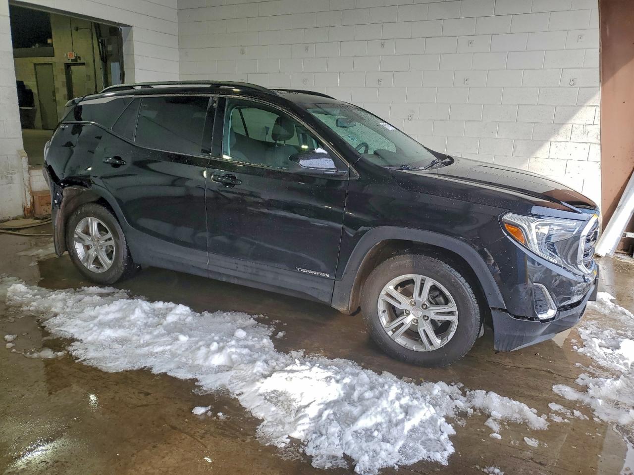 GMC TERRAIN SLE