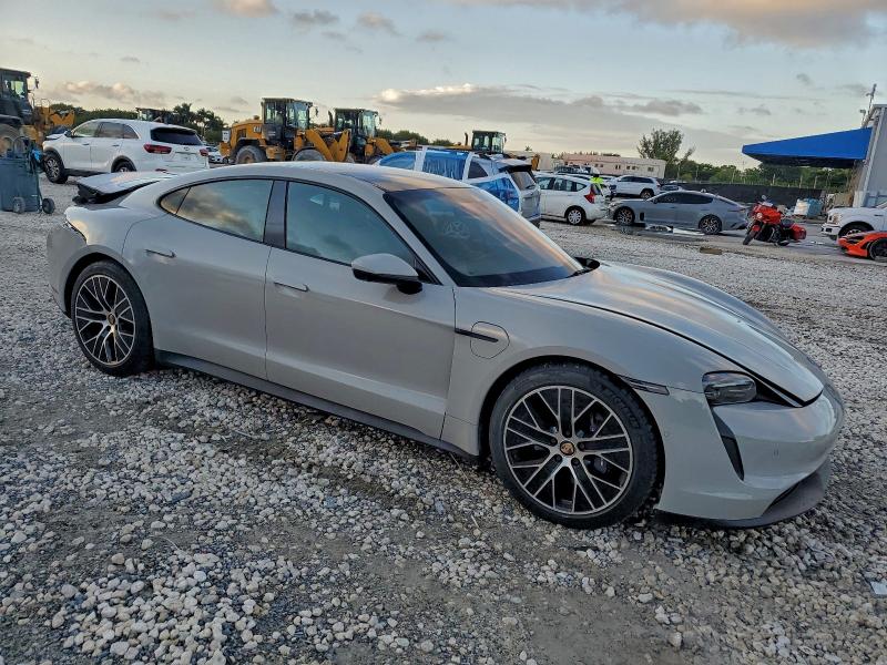 2022 PORSCHE TAYCAN #3302798971