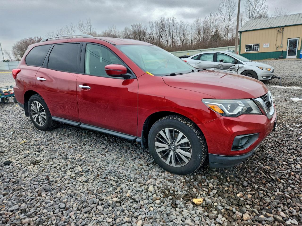 Lot #3311483234 2017 NISSAN PATHFINDER